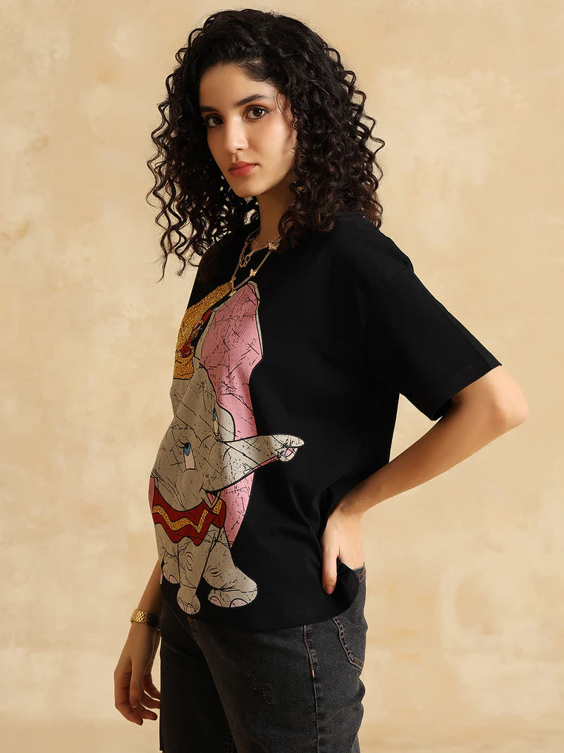 Relaxed Fit Women’s T-Shirt Featuring Cute Dumbo Artwork for Casual and Lounge Looks