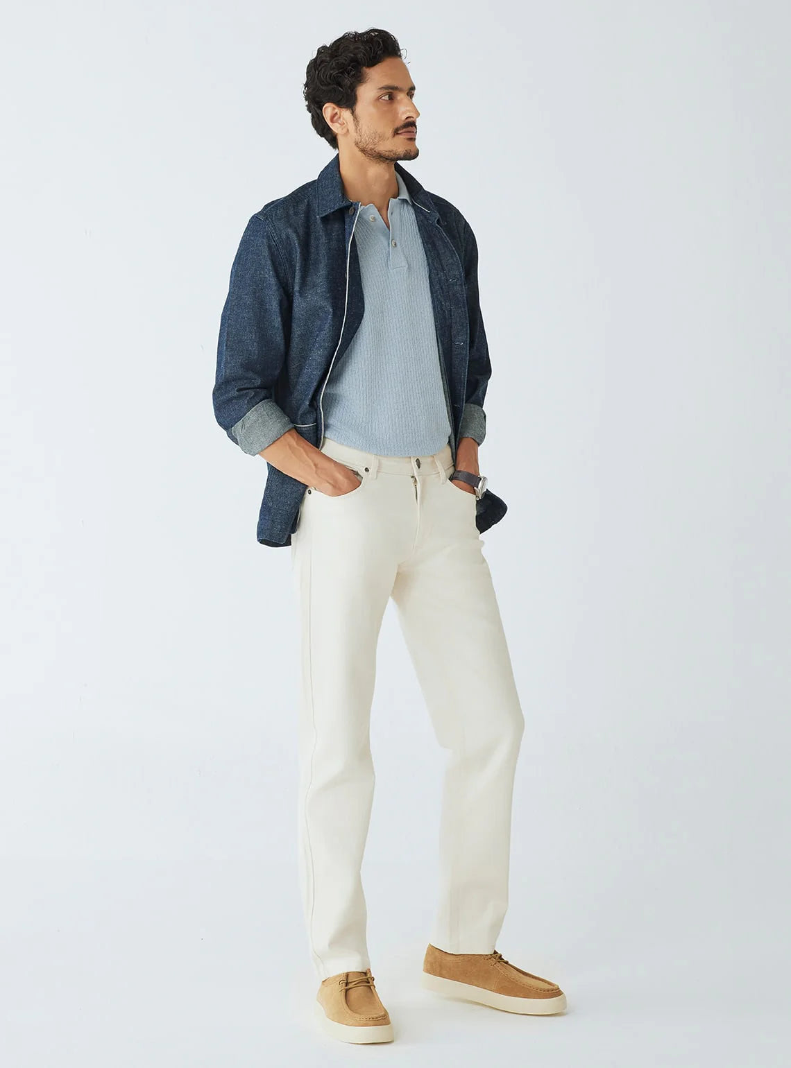 Everyday Wear Men’s Off-White Casual Denim Jeans with Comfortable Fit and Contemporary Look