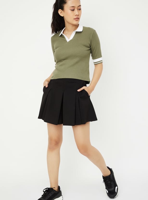 Modern Women Ribbed Sports Polo T Shirt with Short Sleeves for a Chic Athletic Look