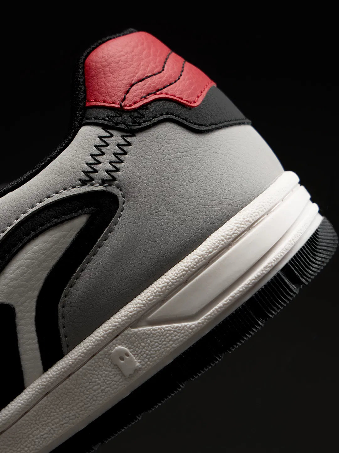 Sleek Men’s Tokyo Low Top Sneakers with Trendy Multi-Tone Design and Soft Cushioning