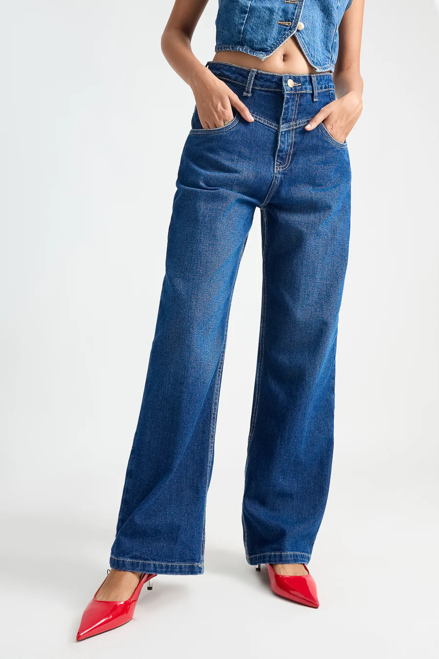 Elegant Women Dark Blue Straight Fit Fish Cut Jeans Perfect for Work and Weekend Styling