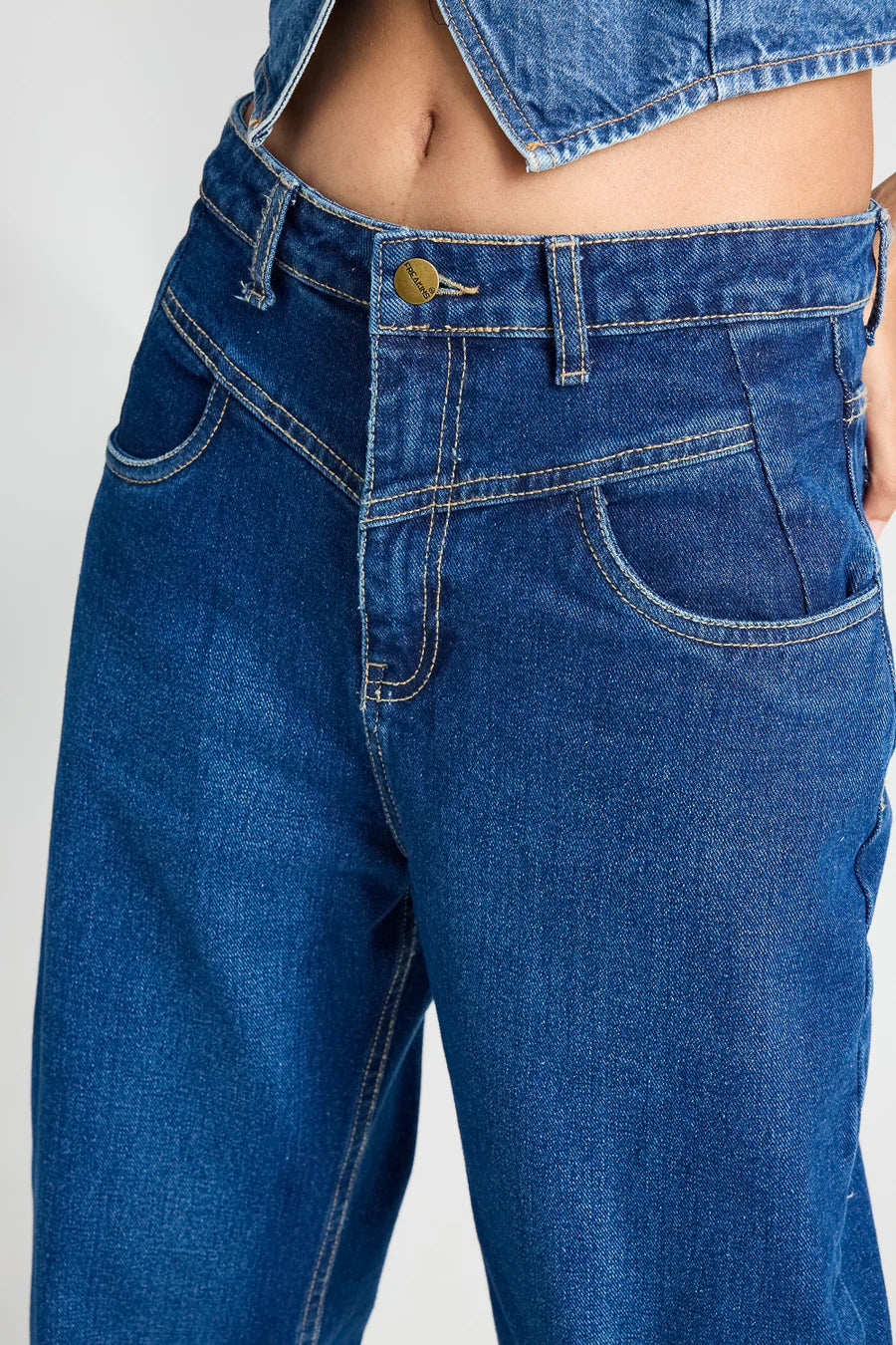 Elegant Women Dark Blue Straight Fit Fish Cut Jeans Perfect for Work and Weekend Styling