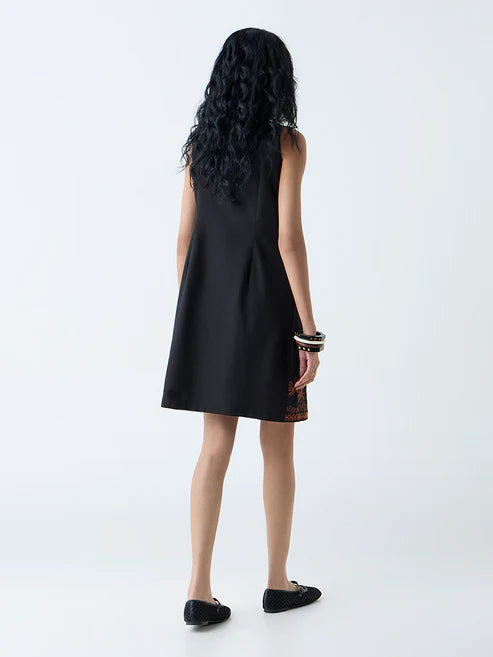 Timeless Black Shift Dress with Cotton Blend Fabric and Embroidery