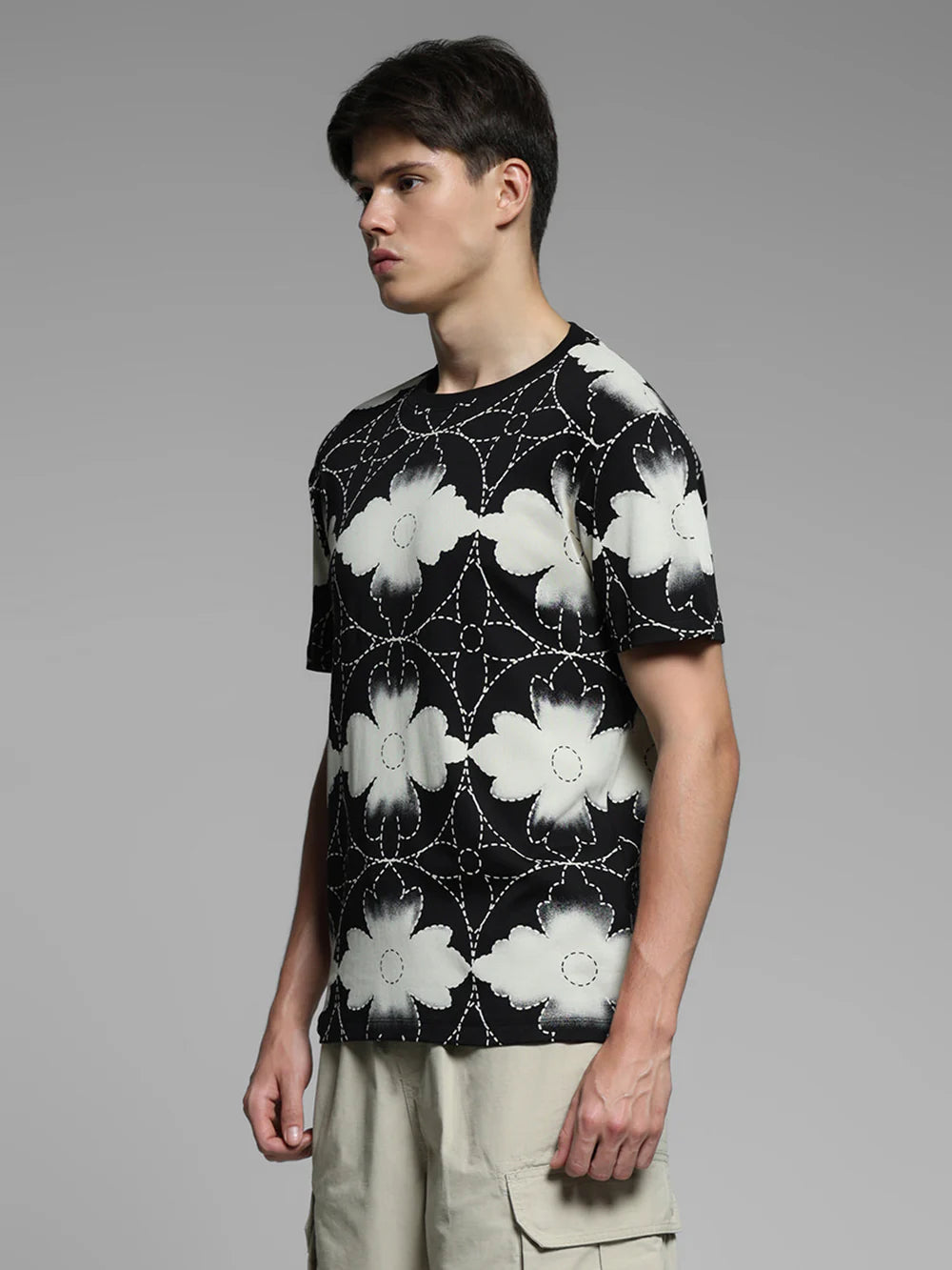 Men Oversized T Shirt with Back Print Made from Soft Cotton Blend for Maximum Comfort and Trendy Look