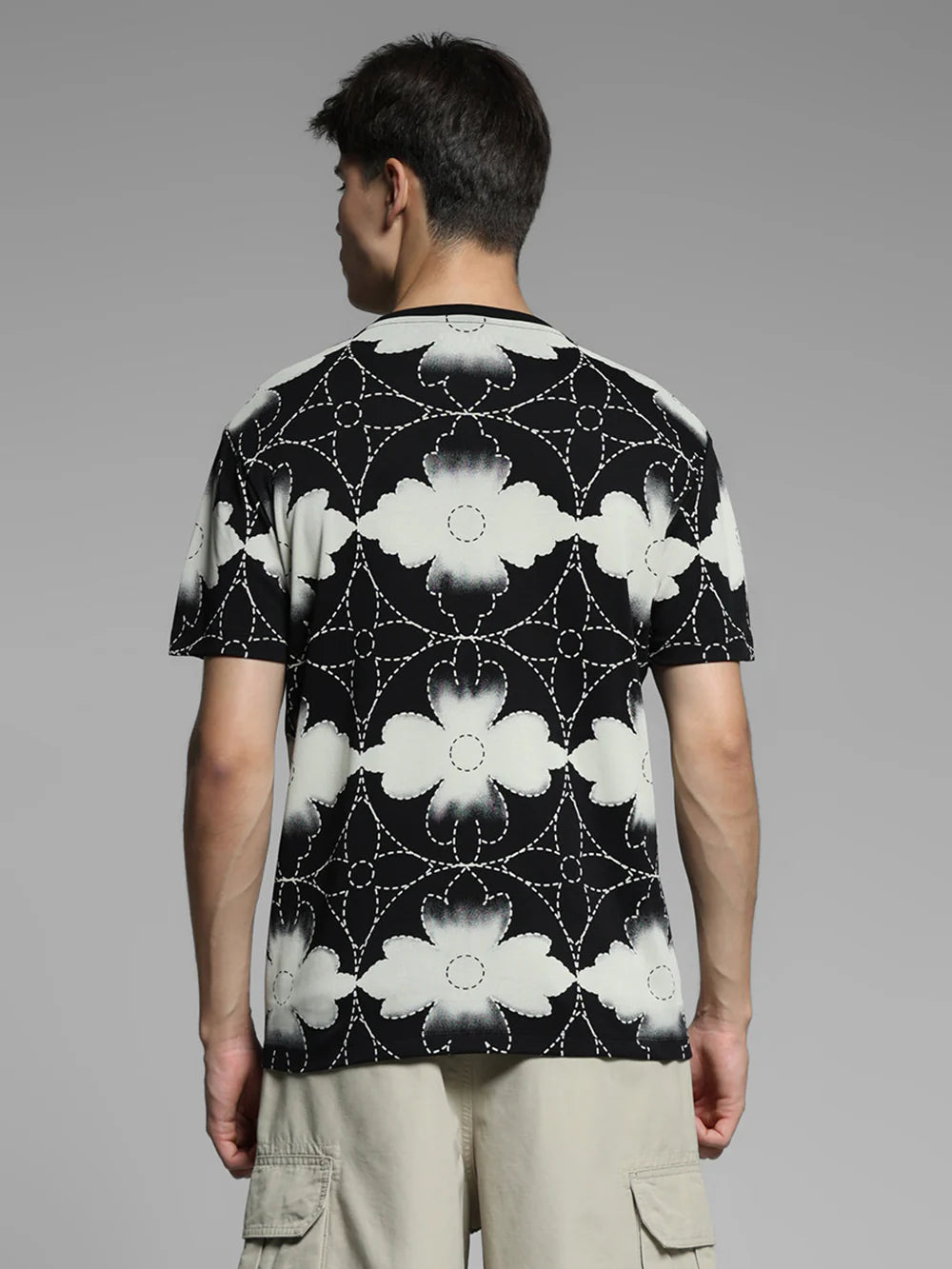 Men Oversized T Shirt with Back Print Made from Soft Cotton Blend for Maximum Comfort and Trendy Look