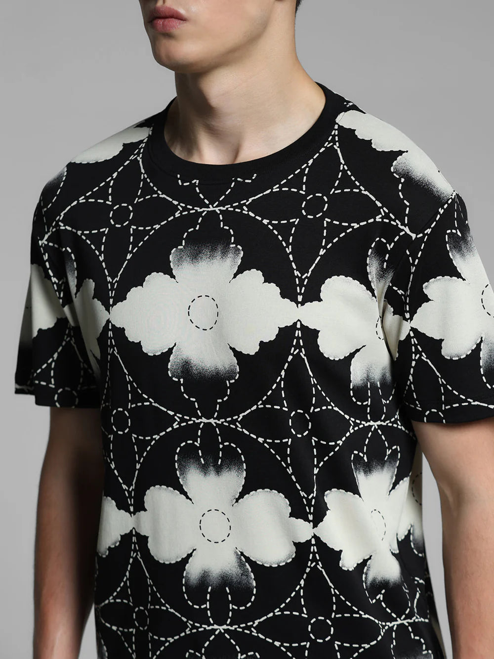 Men Oversized T Shirt with Back Print Made from Soft Cotton Blend for Maximum Comfort and Trendy Look