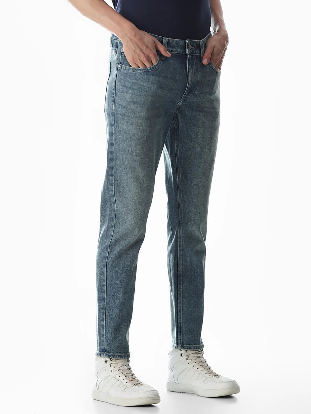 Contemporary Men’s Cropped Brak Slim Fit Jeans in Classic Blue Denim with Sleek Design