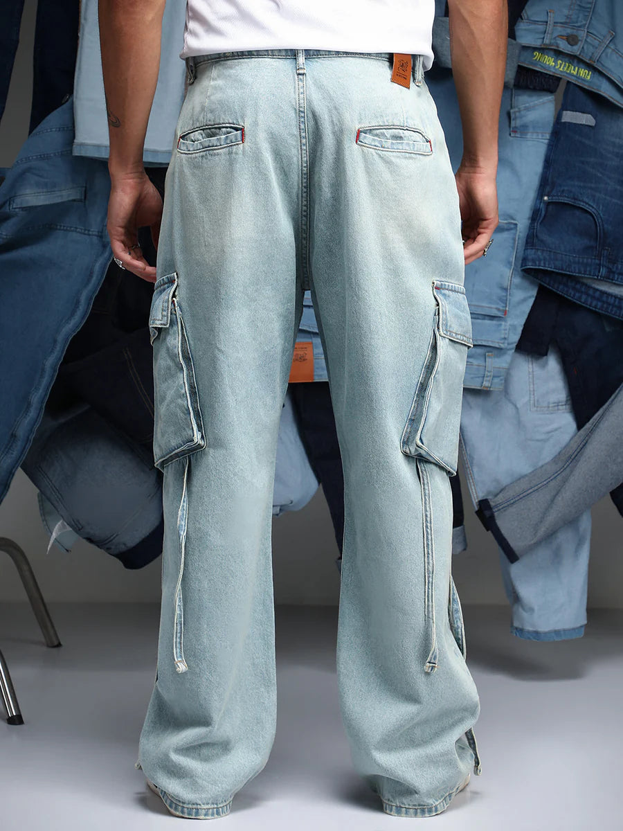 Versatile Men’s Baggy Utility Denim Jeans with Functional Design and Relaxed Fit