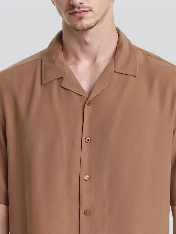 Trendy Men Rust Solid Relaxed Fit Casual Shirt with Full Sleeves