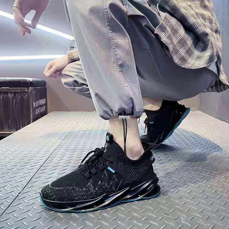 Casual Men’s Flying Woven Sneakers Suitable for Travel Work Gym and Weekend Outing