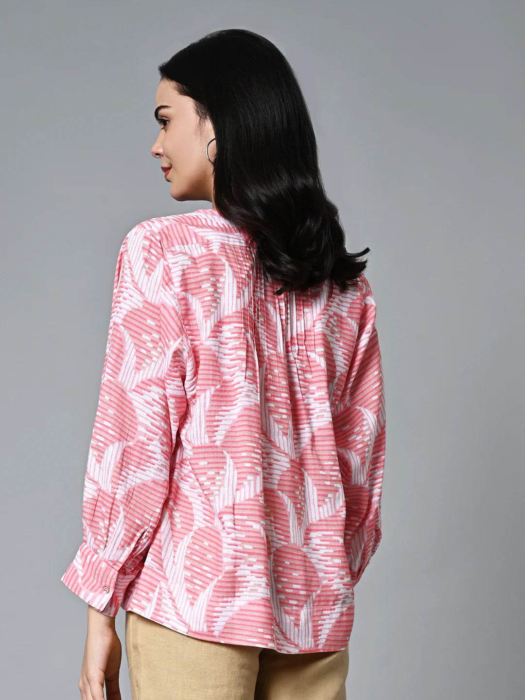Trendy Women’s Pink Linen Blouse with Relaxed Boxy Fit Design