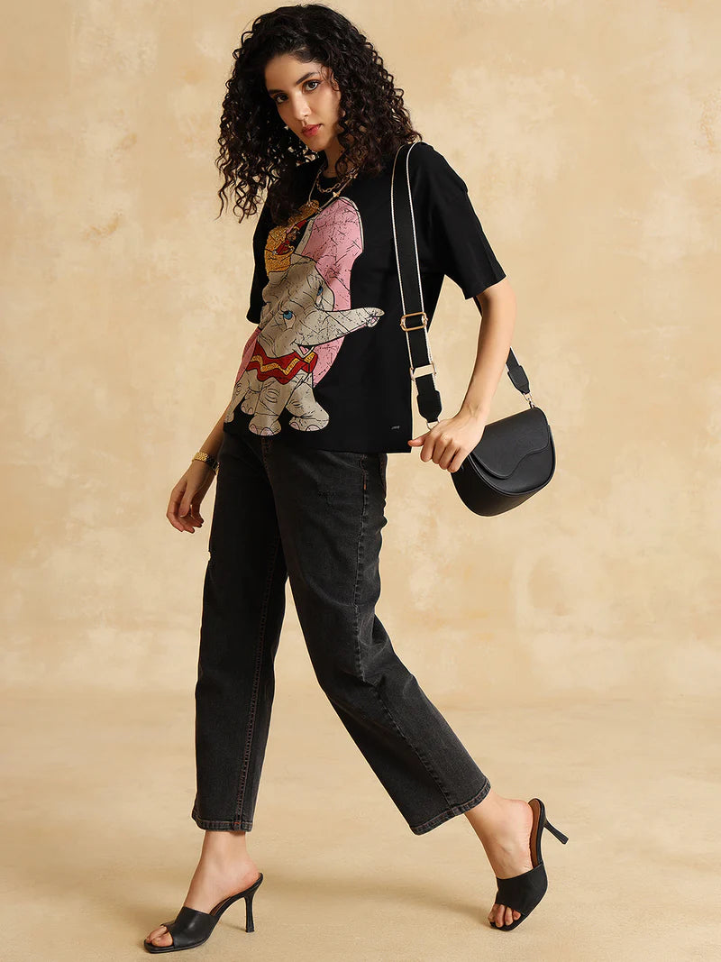 Relaxed Fit Women’s T-Shirt Featuring Cute Dumbo Artwork for Casual and Lounge Looks