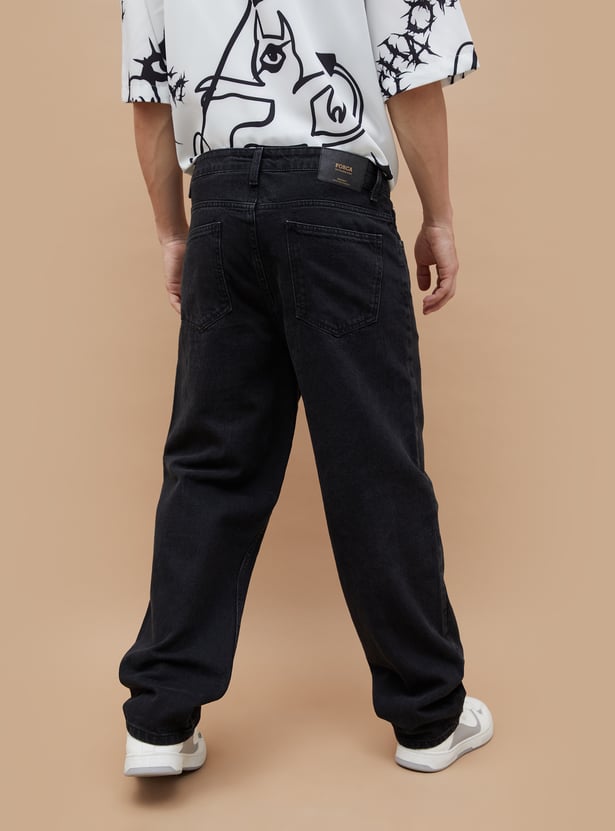 Modern Tailored Washed Loose Fit Denim Jeans for Men with Relaxed Comfort and Urban Look