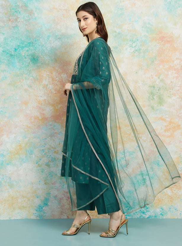 Premium Ethnic Women’s Straight Kurta Set with Handcrafted Embroidery and Coordinated Pants or Palazzo