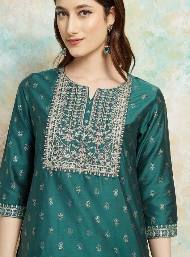 Premium Ethnic Women’s Straight Kurta Set with Handcrafted Embroidery and Coordinated Pants or Palazzo