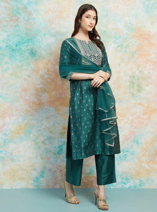 Premium Ethnic Women’s Straight Kurta Set with Handcrafted Embroidery and Coordinated Pants or Palazzo