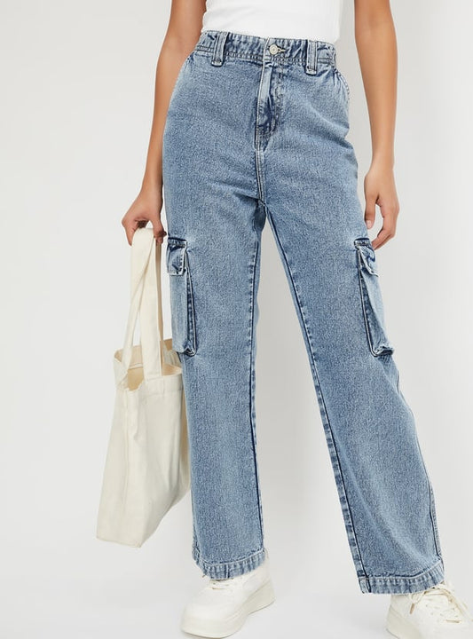 Relaxed Women Washed Cargo Denim Jeans with Modern Utility Appeal for Casual Dressing