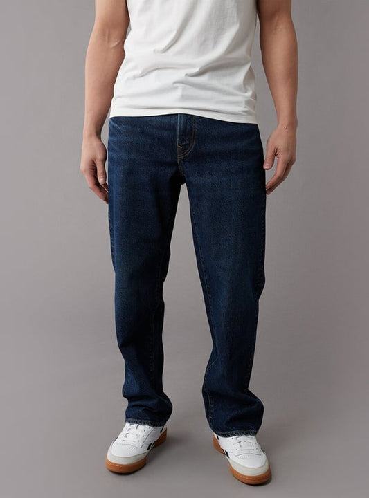 Elegant Solid Comfort Fit Jeans for Men with Relaxed Tailored Finish and Modern Silhouette