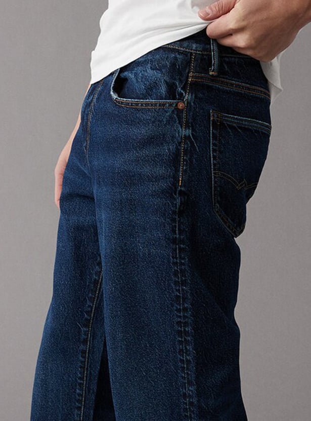 Elegant Solid Comfort Fit Jeans for Men with Relaxed Tailored Finish and Modern Silhouette