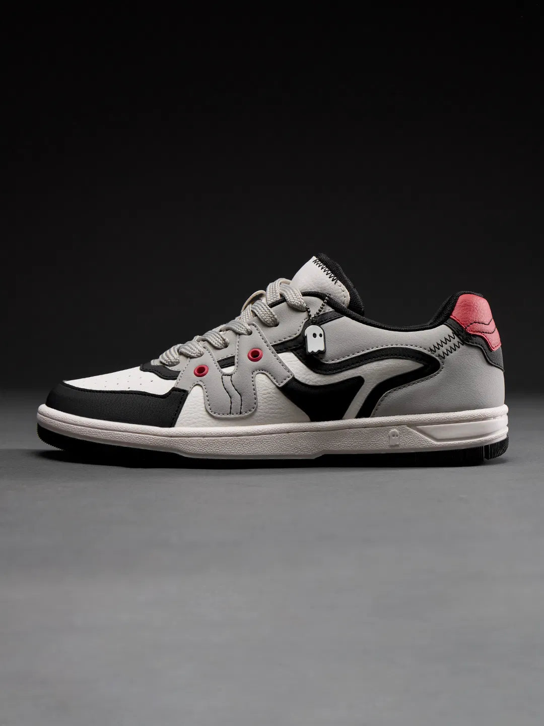 Sleek Men’s Tokyo Low Top Sneakers with Trendy Multi-Tone Design and Soft Cushioning