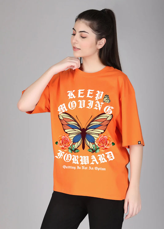 Fashionable Keep Moving Women’s Oversized T-Shirt – Streetwear & Casual Look