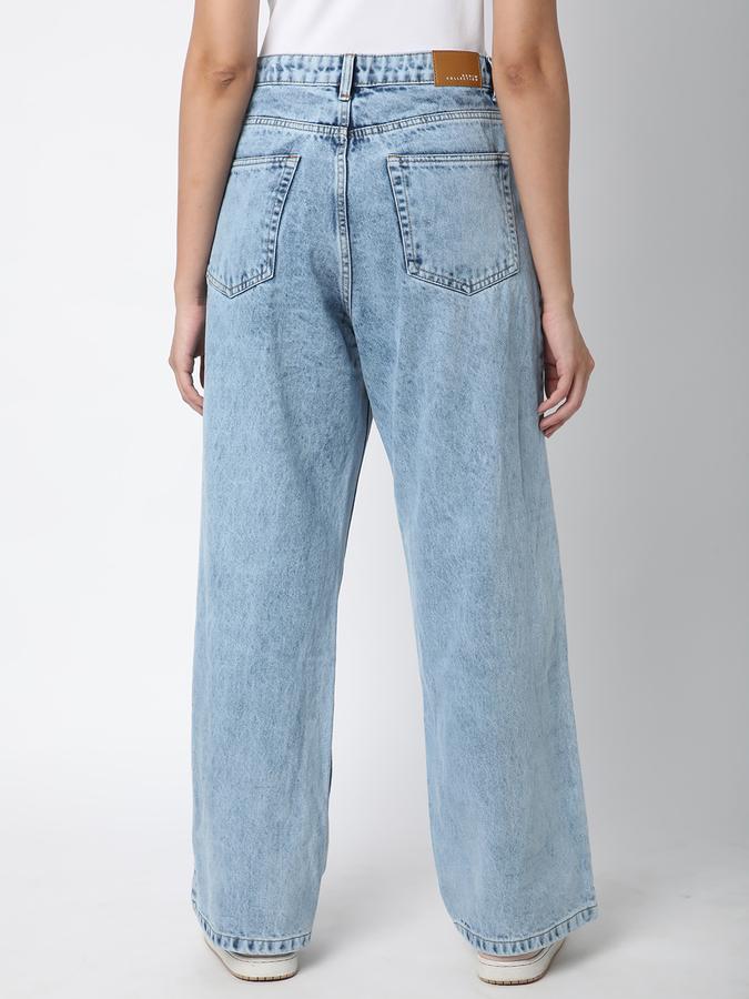Timeless Relaxed Fit Women Jeans with Durable Stitching and Soft Fabric