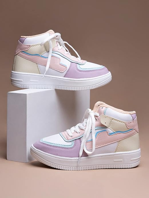Versatile Women Sneaker Shoes Ideal for Sports Travel and Daily Wear