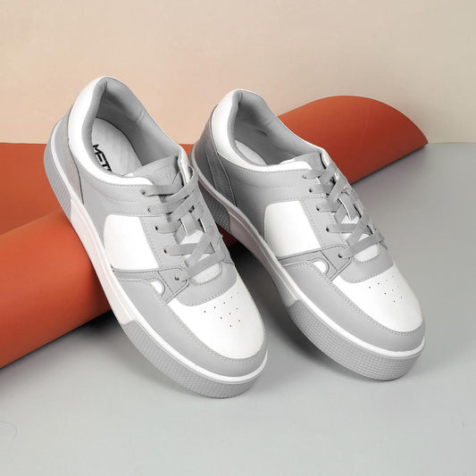 Everyday Wear Men’s White Grey Sneakers with Modern Urban Design and Comfortable Fit