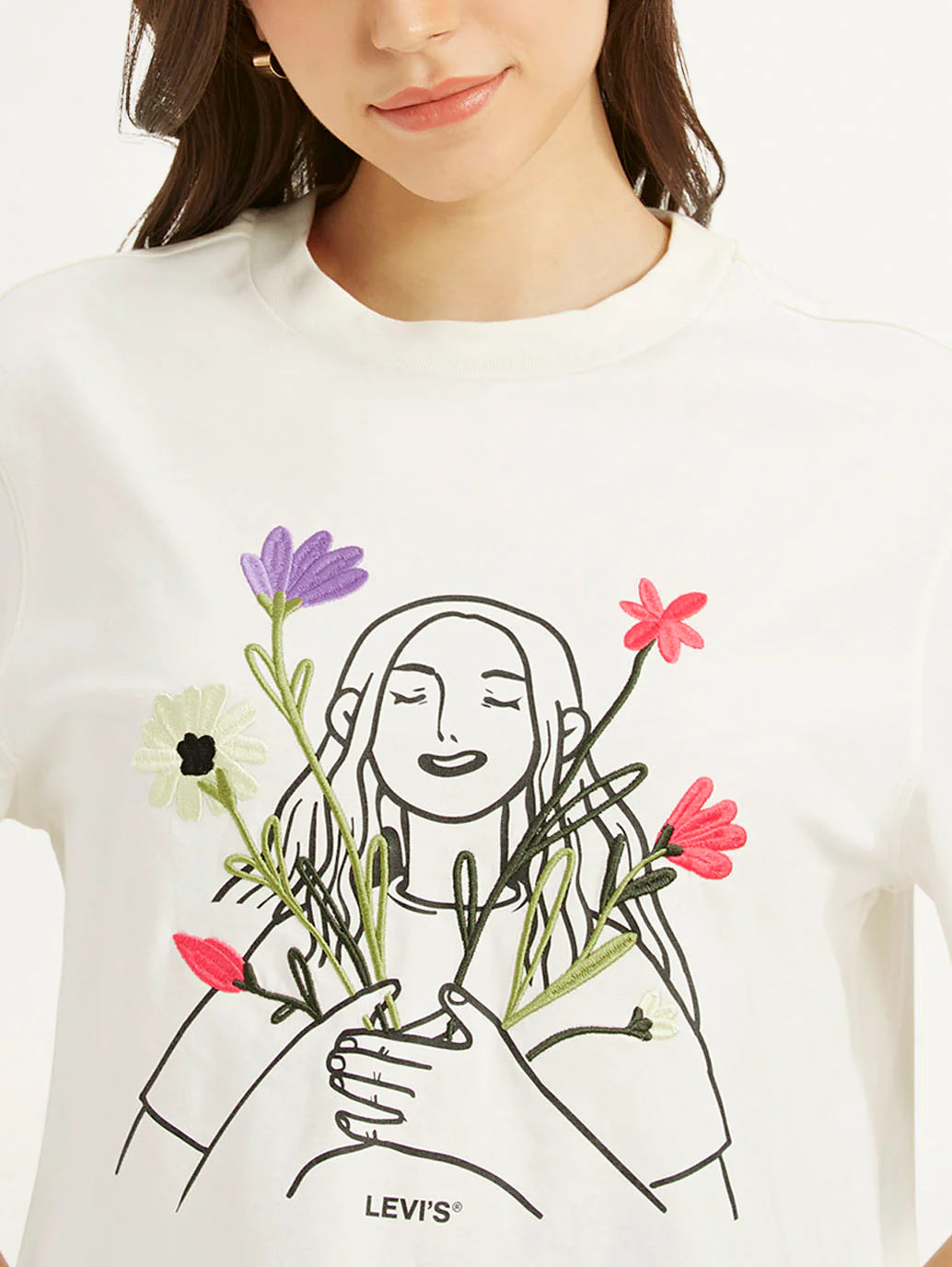 Comfortable Women’s Boxy T-Shirt Featuring Modern Graphic Design for Work, Street, and Lounge Wear