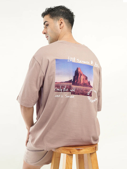 Classic Men Graphic Print Loose Fit T Shirt Perfect for Everyday Casual Outfits, Streetwear, and Summer Fashion