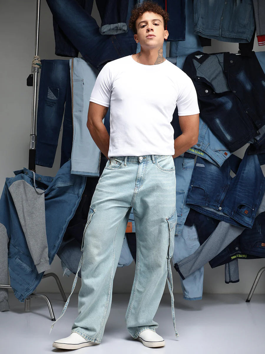 Versatile Men’s Baggy Utility Denim Jeans with Functional Design and Relaxed Fit