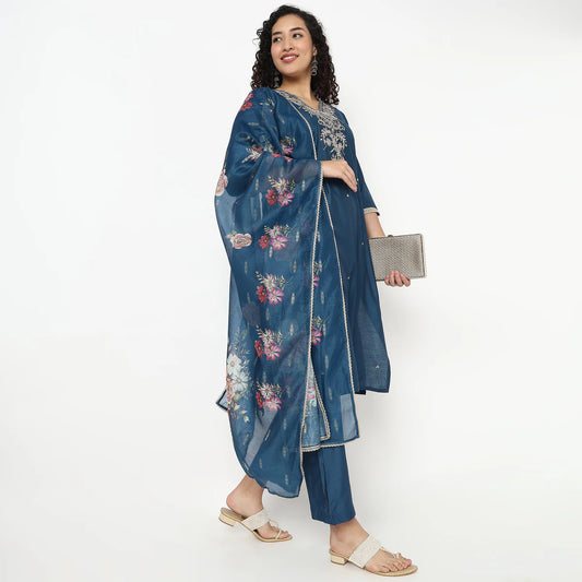 Casual and Party Ready Women’s Kurta and Pant Set with Exquisite Embroidery and Matching Dupatta