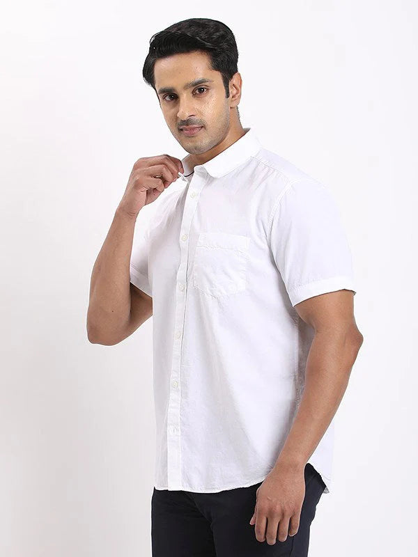Designer Men Solid Half Sleeve Casual Cotton Shirt with Minimal Detailing
