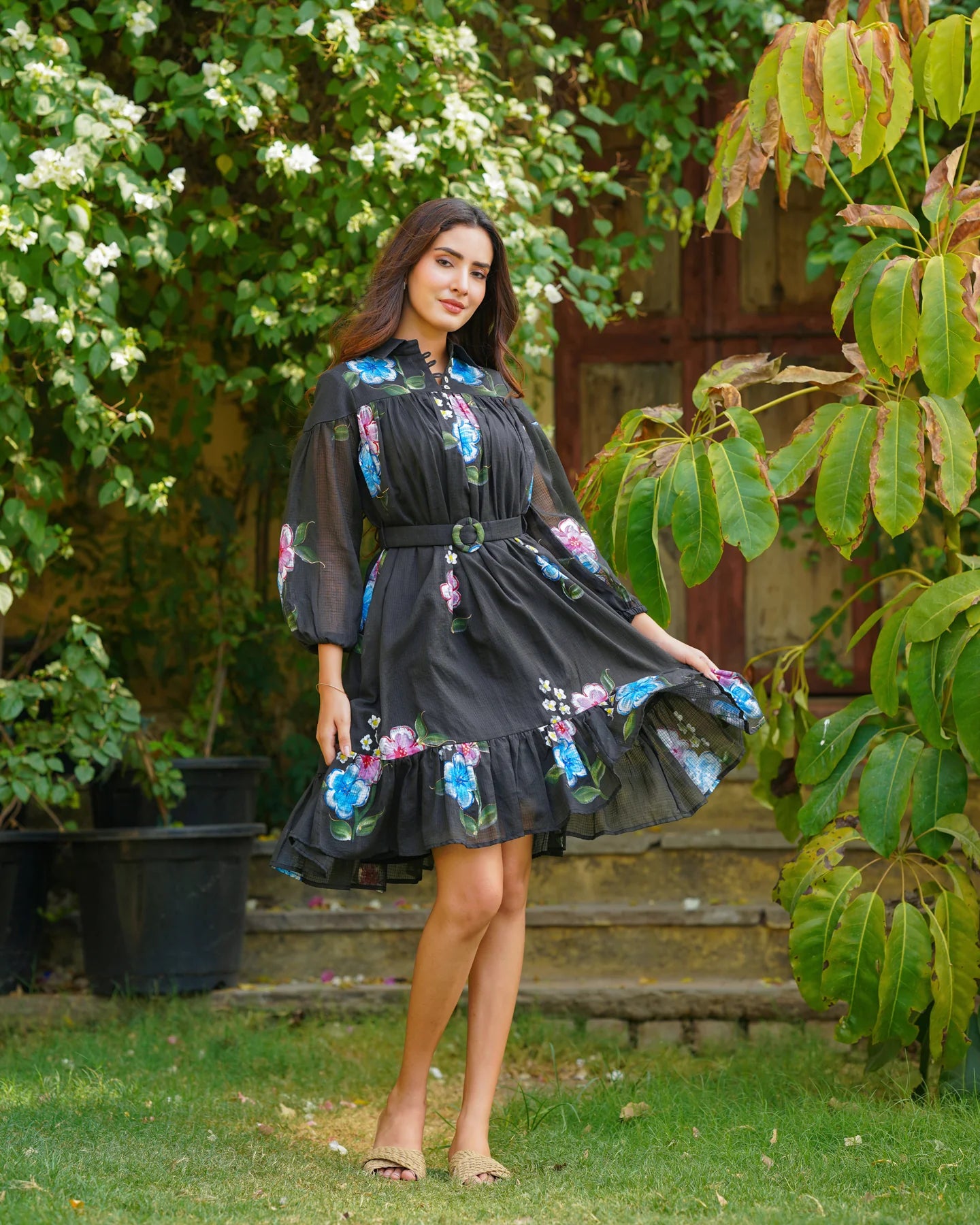 High Quality Black Doria Handpainted Floral Dress for Women Made from Lightweight Fabric for Comfort and Style