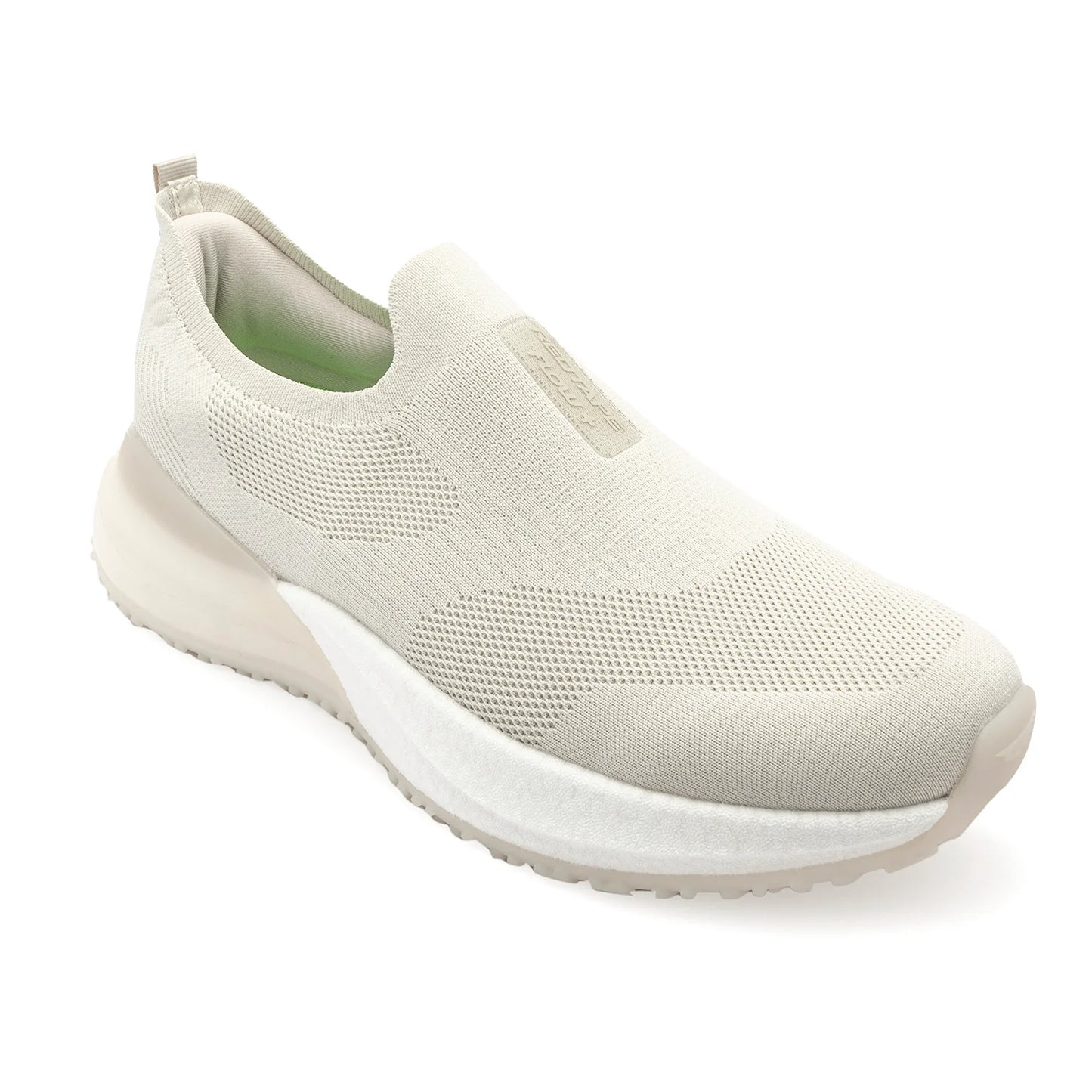 Modern Men’s Walking Slip-On Shoes with Comfortable Fit and Stylish Design