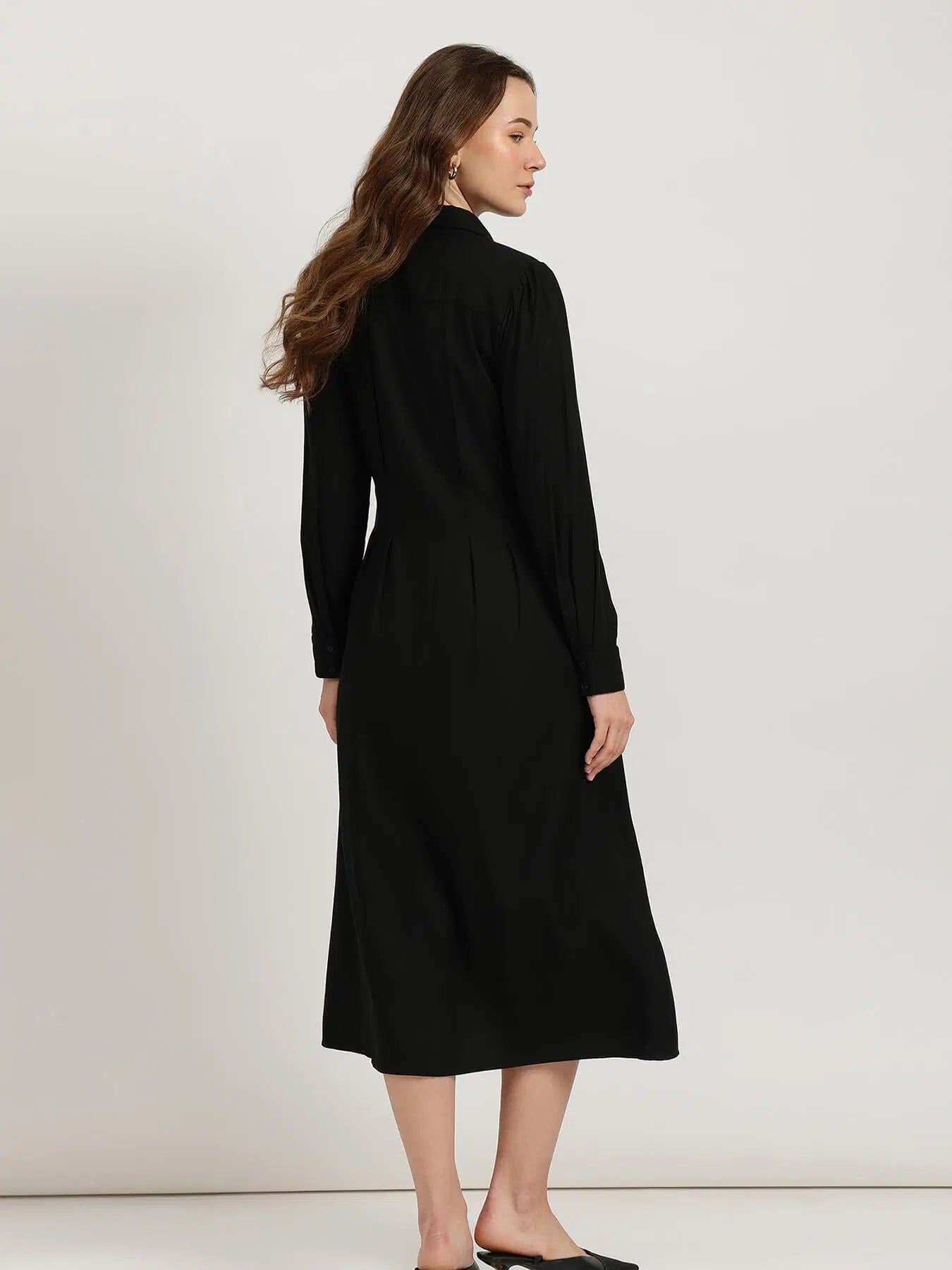 Classic Black Buttondown Shirt Dress for Women Perfect for Casual, Workwear, and Evening Fashion