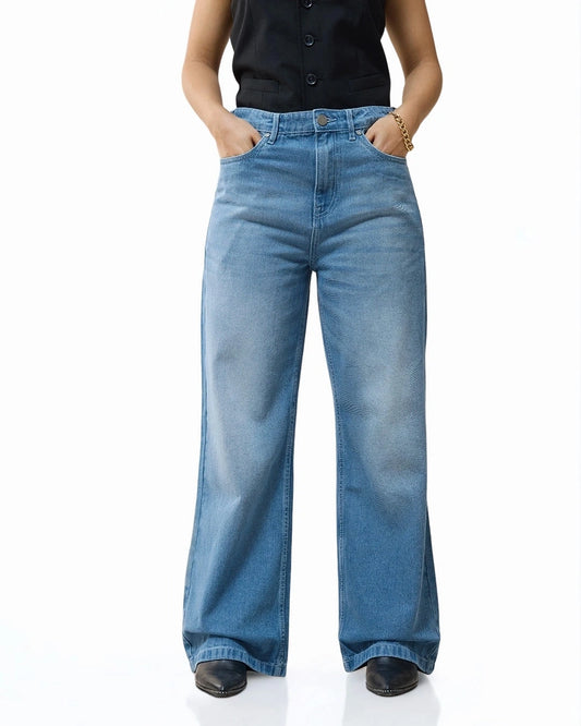 Everyday Women Blue Washed Baggy Wide Leg Jeans with Comfortable Mid Rise Fit